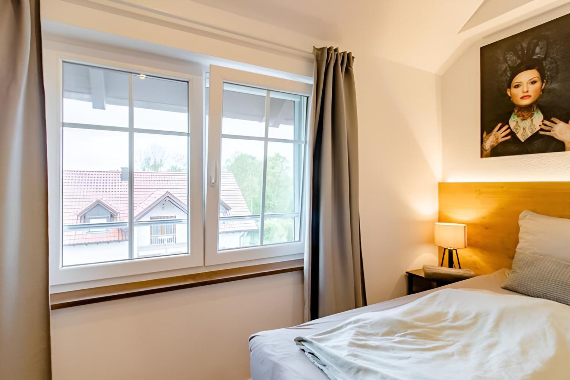 Komfortables Doppelzimmer In Kehl Goldscheuer - 1A Guesthouse Buitenkant foto
